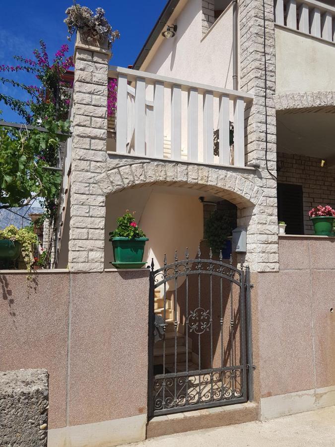 Apartments Mladen Sucuraj Luaran gambar
