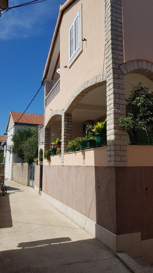 Apartments Mladen Sucuraj Luaran gambar